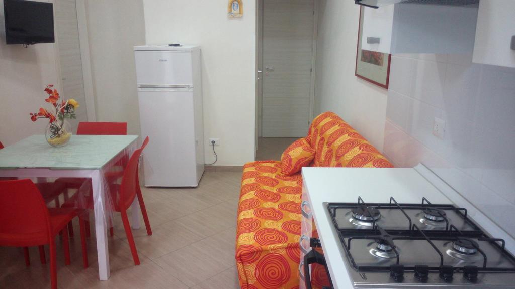Casa Vacanze Del Golfo 카스텔라마레델골포 객실 사진