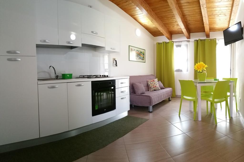 Casa Vacanze Del Golfo 카스텔라마레델골포 외부 사진