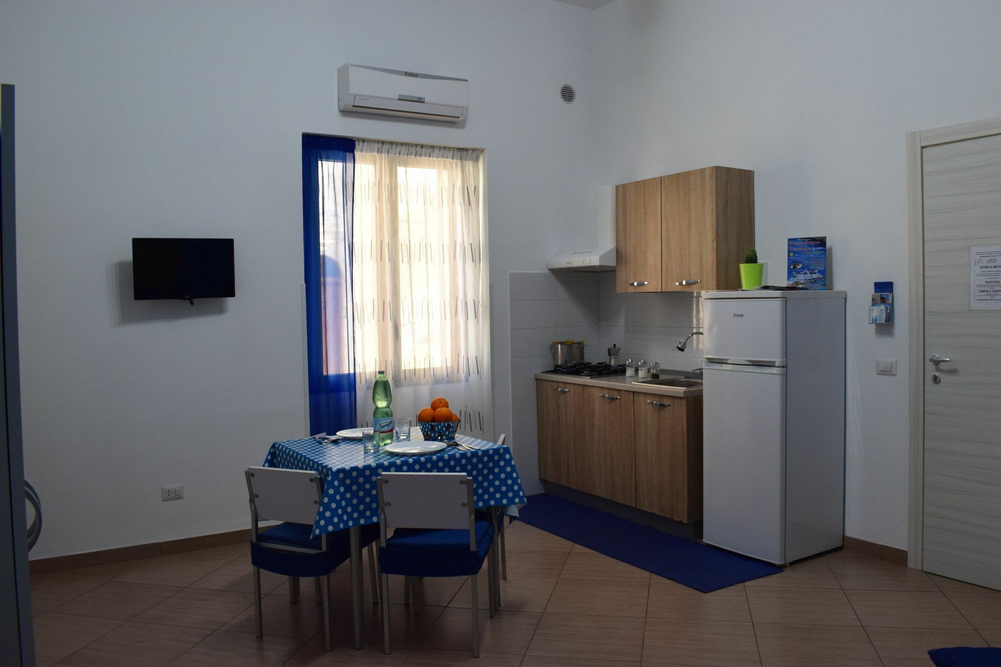 Casa Vacanze Del Golfo 카스텔라마레델골포 외부 사진