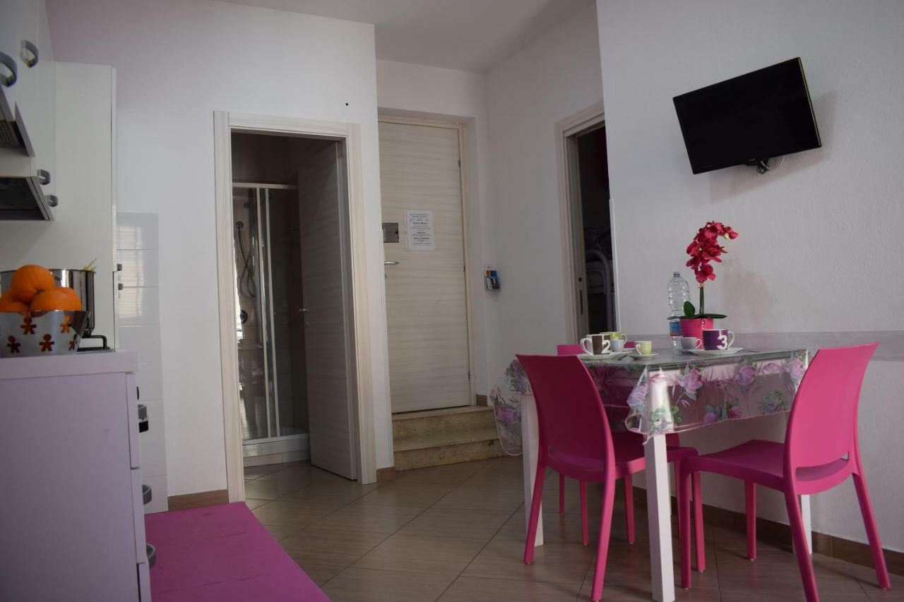 Casa Vacanze Del Golfo 카스텔라마레델골포 외부 사진