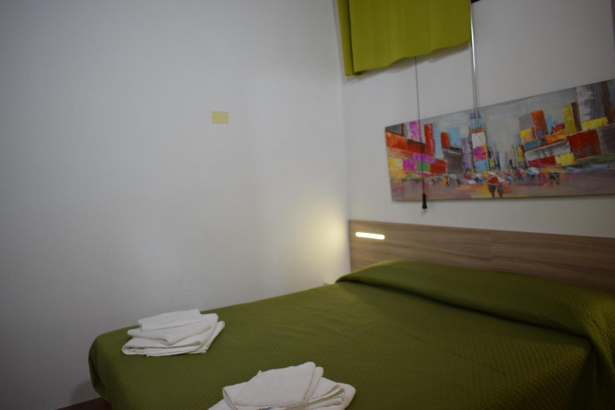 Casa Vacanze Del Golfo 카스텔라마레델골포 외부 사진