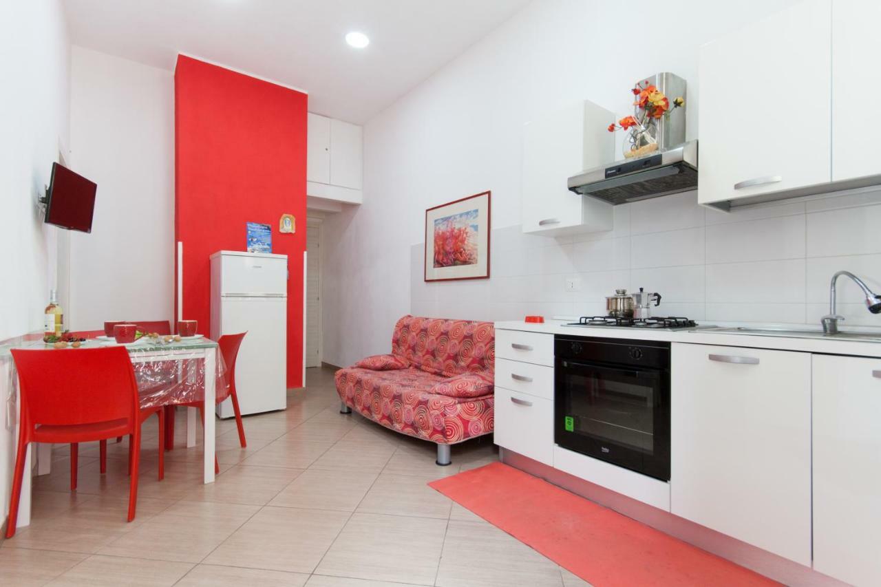 Casa Vacanze Del Golfo 카스텔라마레델골포 외부 사진