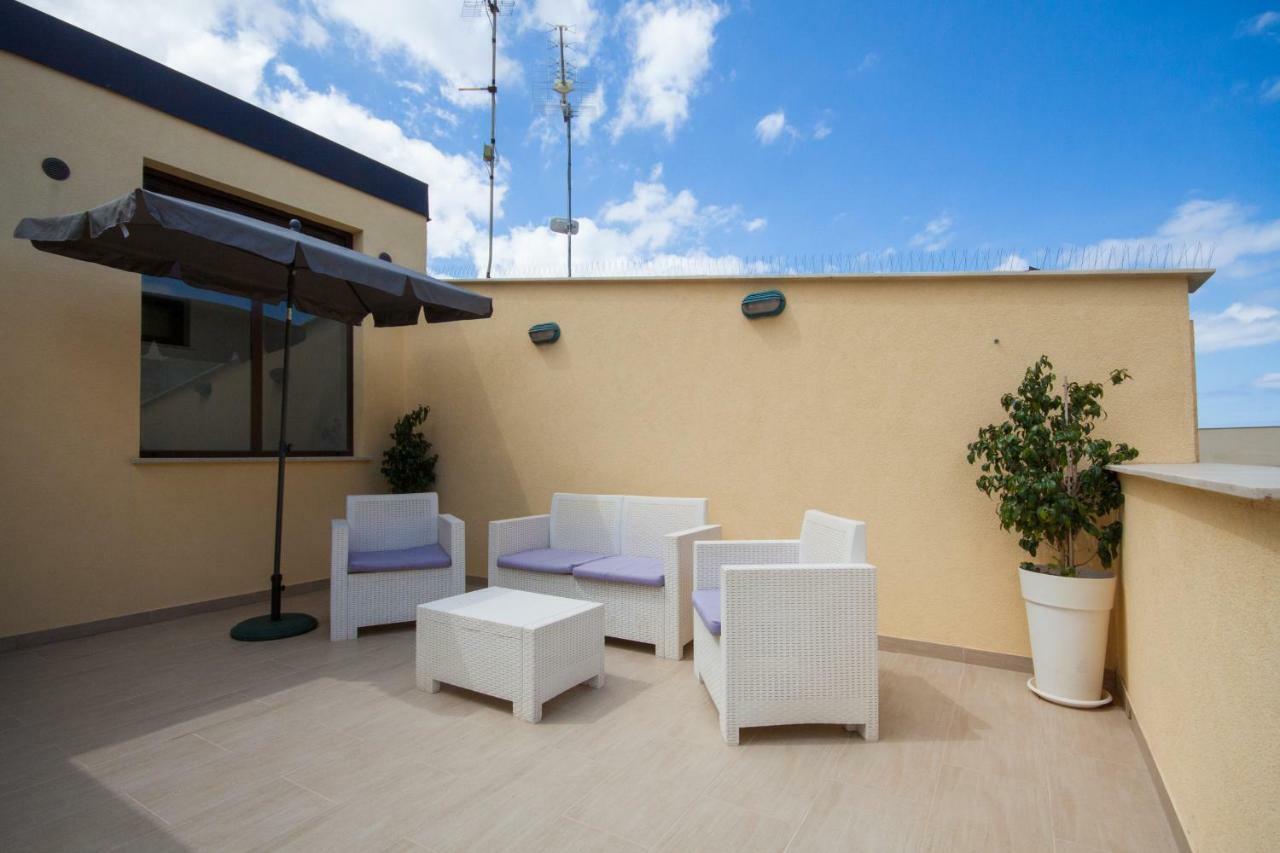 Casa Vacanze Del Golfo 카스텔라마레델골포 외부 사진