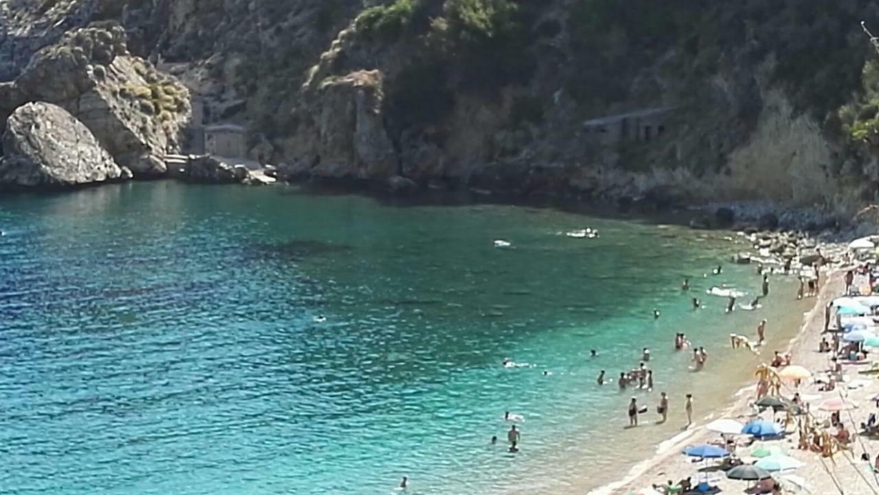 Casa Vacanze Del Golfo 카스텔라마레델골포 외부 사진