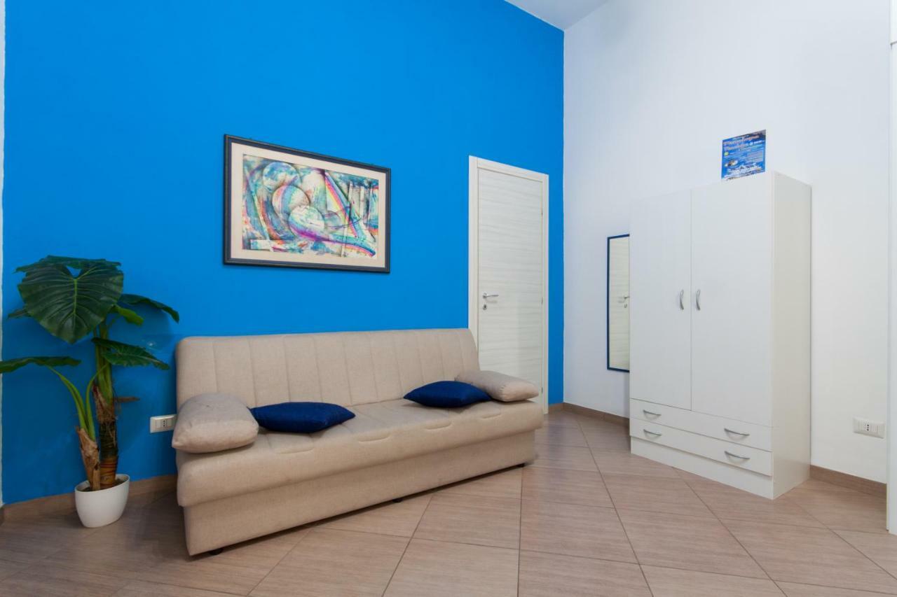 Casa Vacanze Del Golfo 카스텔라마레델골포 외부 사진