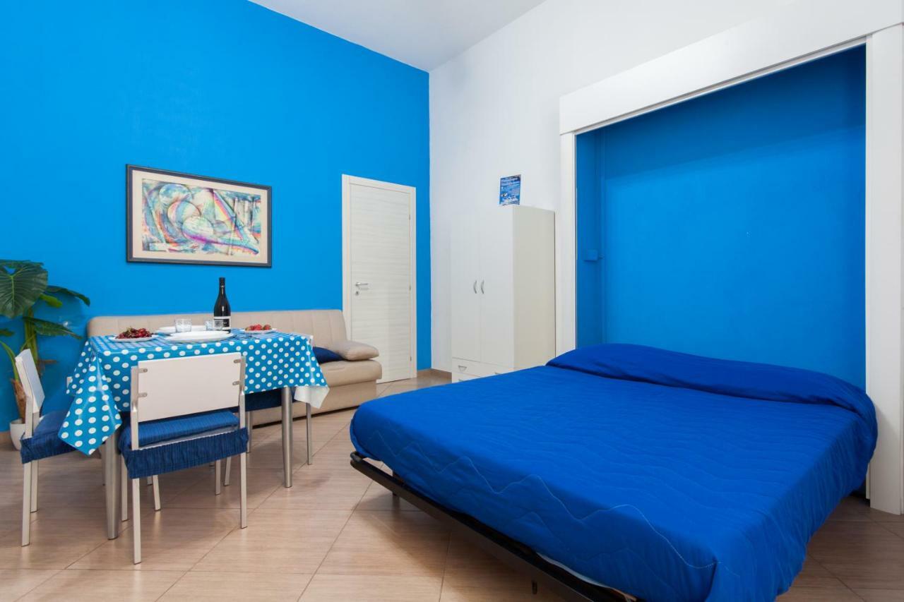 Casa Vacanze Del Golfo 카스텔라마레델골포 외부 사진
