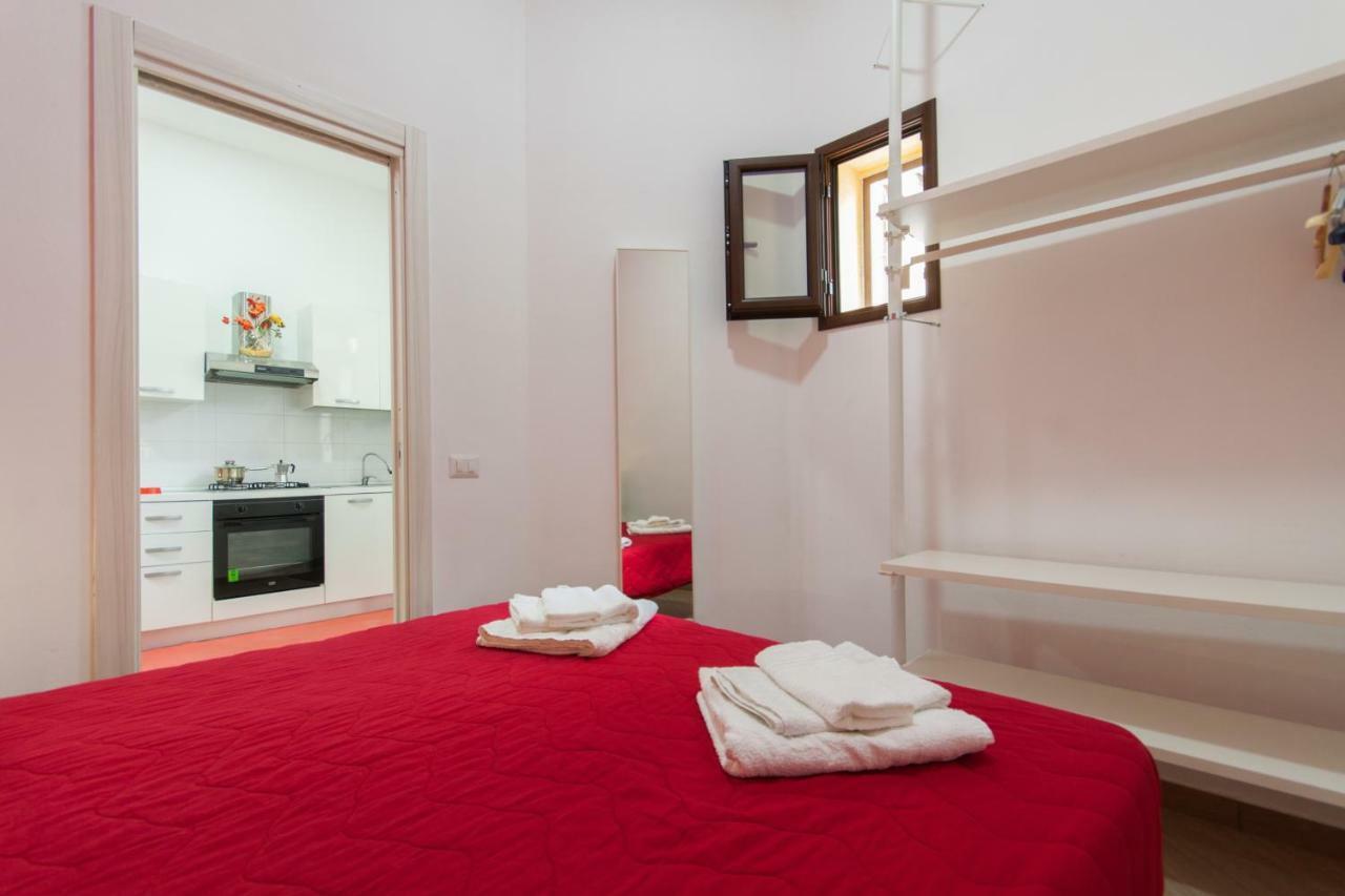 Casa Vacanze Del Golfo 카스텔라마레델골포 외부 사진