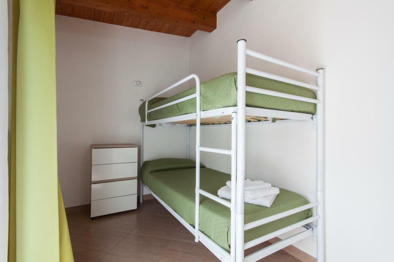 Casa Vacanze Del Golfo 카스텔라마레델골포 외부 사진